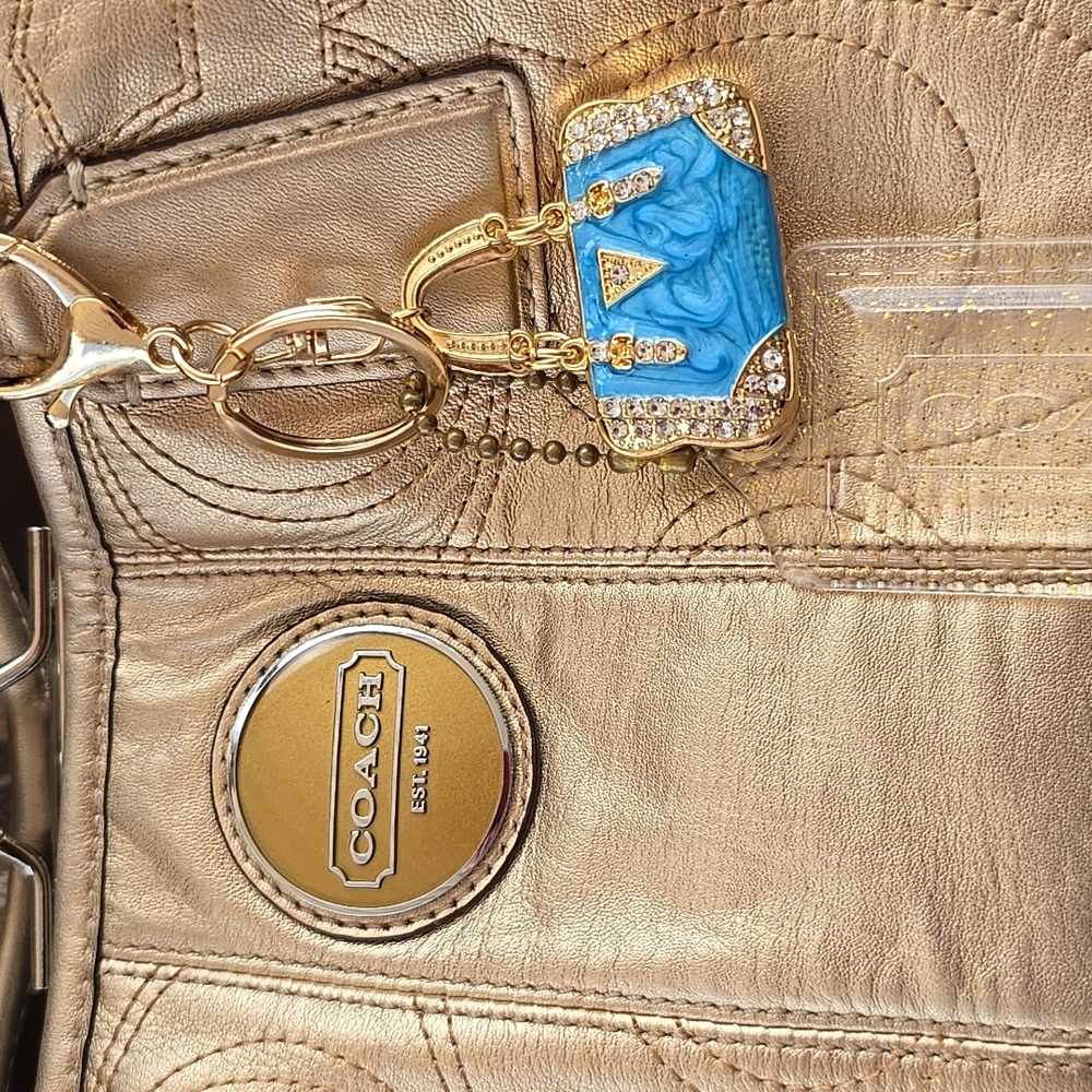 Coach Metallic Gold Signature Kiss Lock Tote Bag+Large Gold Glitter Coach Tag. - Picture 6 of 13